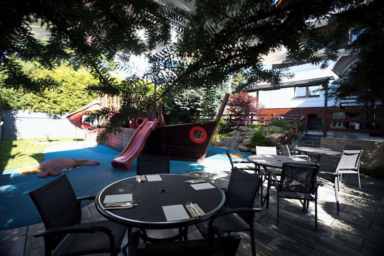 Apart Hotel Jablonec Jablonec nad Nisou Bagian luar foto